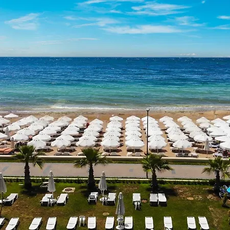 Ξενοδοχείο Sirma 4*
