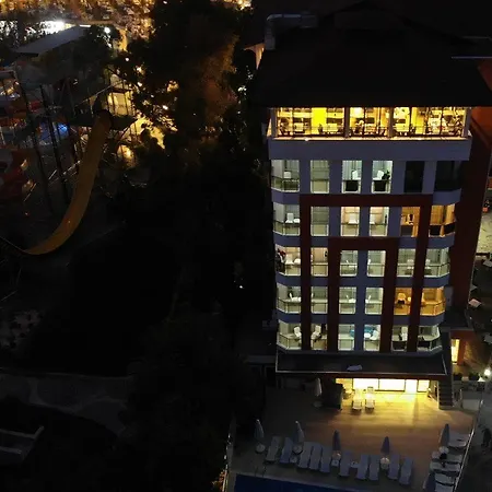 Szálloda Sirma 4*