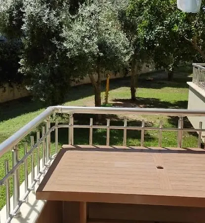 Sirma فندق