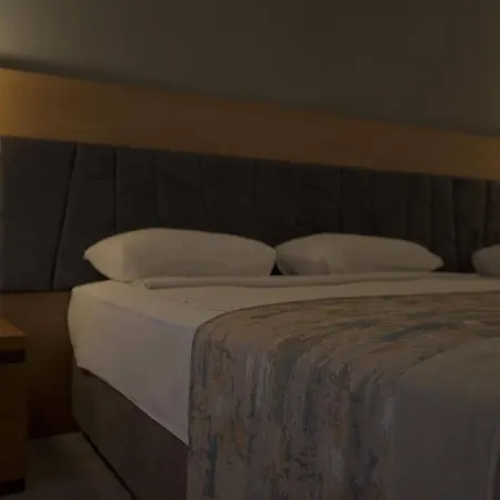 Hotell Sirma 4*
